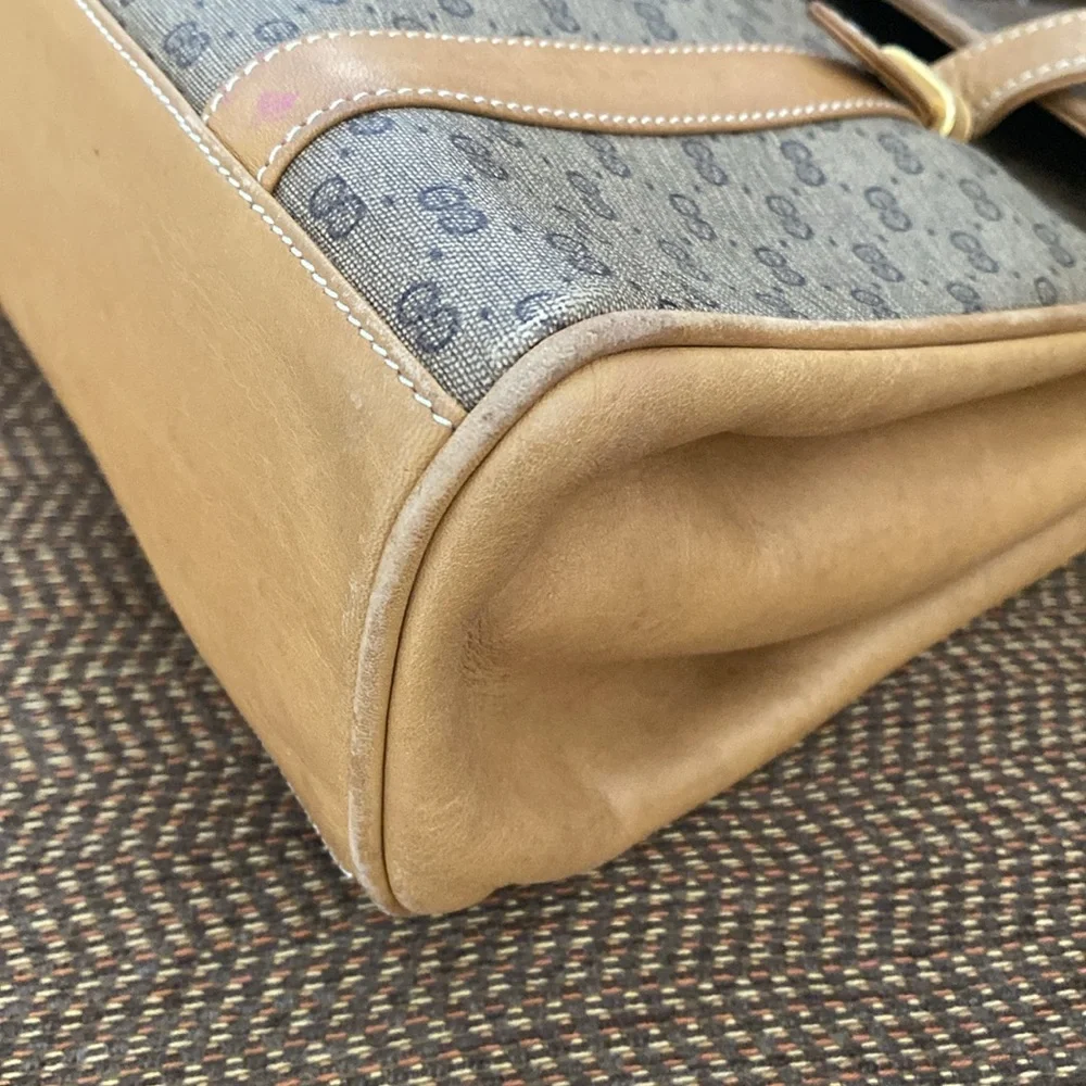 Vintage Gucci handbag - Picture 14 of 17